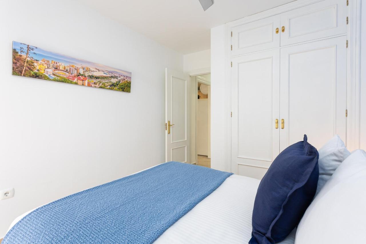 Holidays2malaga Capuchinos French Balconies, Private Parking, Wifi & Air Con Lejlighed Málaga